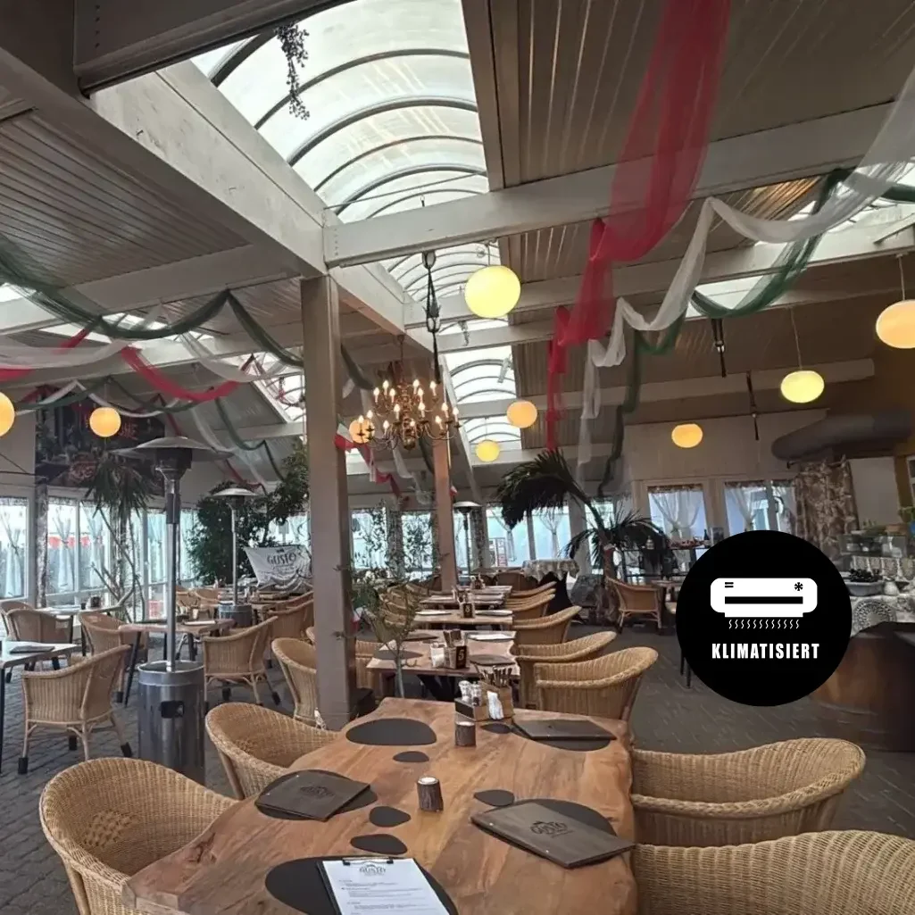 Klimatisierter Innenbereich des italienischen Restaurants Trattoria Gusto Da Davide e Hind in Stockstadt
