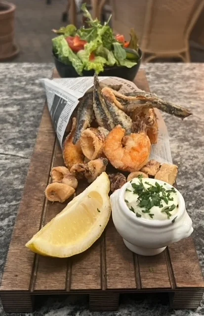 Super Fritto Misto - frittierter italienischer Fischteller - Trattoria Gusto